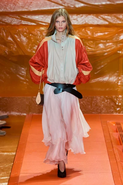 Look 1